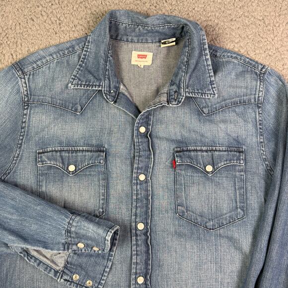 Levis Shirt Mens M Blue Denim Pearl Snap Western Chambray Rodeo Work Faded - Picture 1 of 9